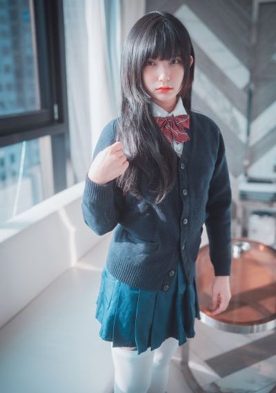 日本岳与胥的理伦片在线观看