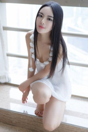 美女下部私部位撒尿