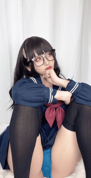 可疑的理发店在线观看