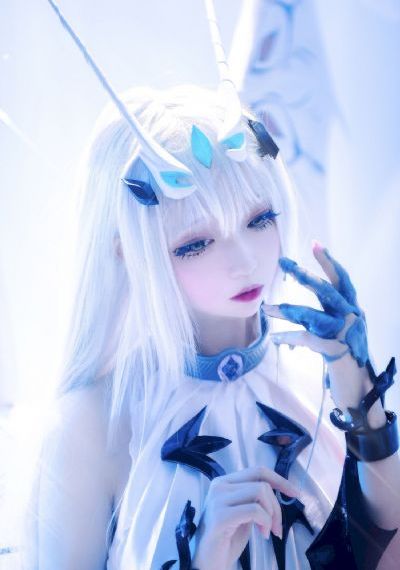 26岁女高中生