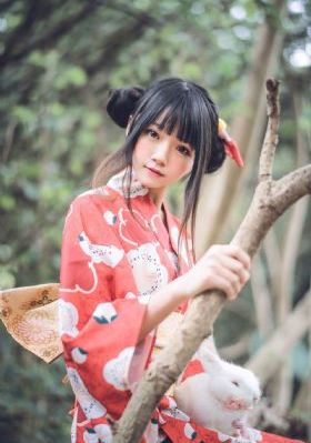 娇妻丁子裤公交车被在线观看