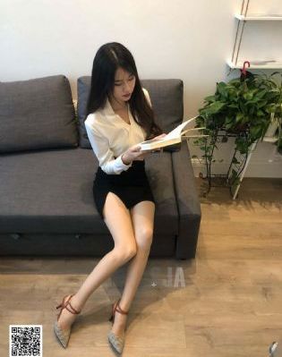 学院侵触
