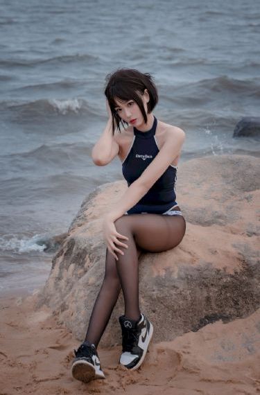 巨龙征服风韵美妇