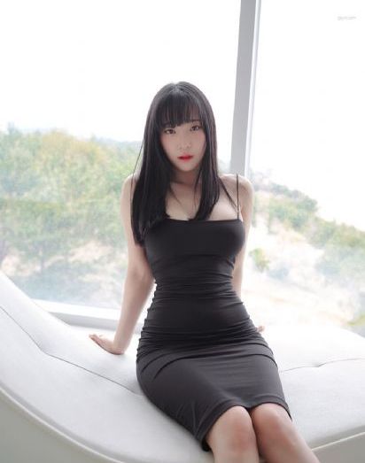 年轻大胸女教师3