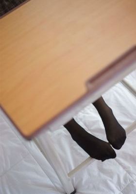 裸体天鹅湖av毛片