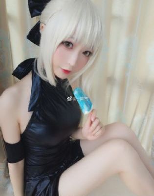 许我耀眼