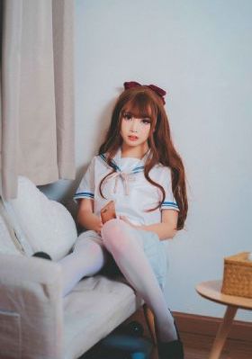 奇怪的同居